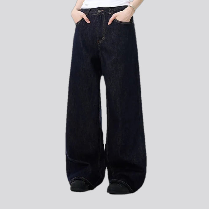 Dark fashion men's jeans